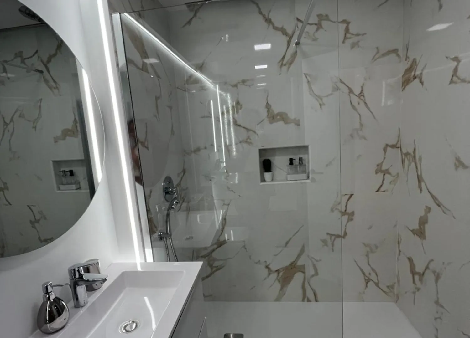 Luxury View Apartment Funchal - Free Parking 0*, Funchal (Madeira)